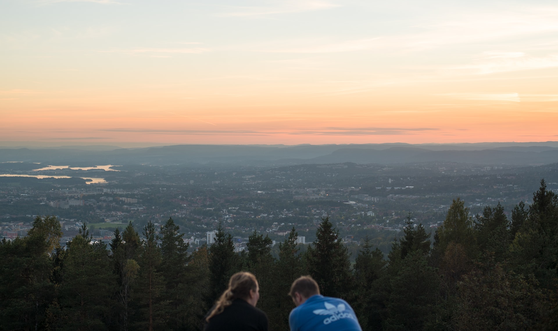 over-oslo-earthly